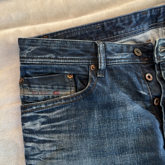 Diesel BRADDOM Vintage Style Distressed BLUE Denim 34W 34L slim-carrot fit - Picture 7 of 13